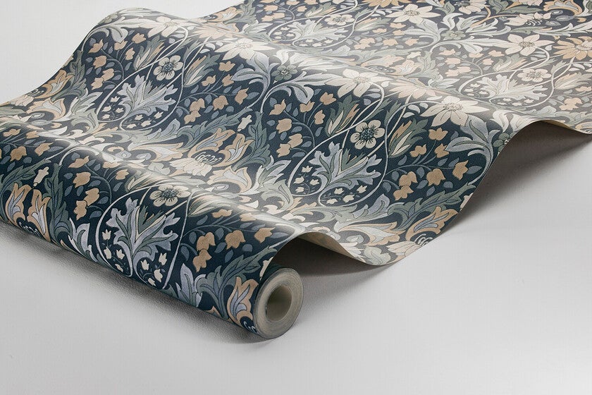 Blomsterfröjd, blå, vit och grön tapet