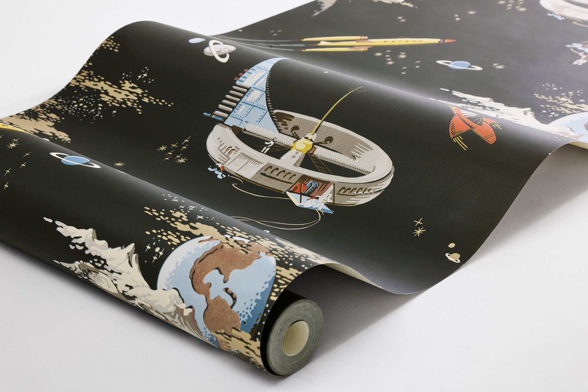 Space Adventure, Svart