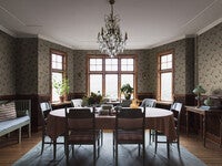 Salängen, beige tapet